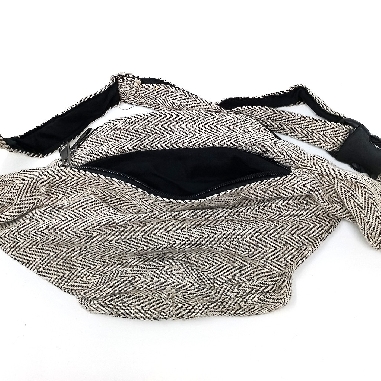 Riñonera con bordado