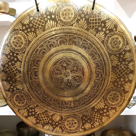Gong nepalí 53 cms.- "Flor de loto con Om mane" Gong nepalí 53 cms.- "Flor de loto con Om mane"