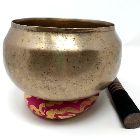 Cuenco 7 metales antiguo Mus9  17 cms. Cuenco 7 metales antiguo Mus9  17 cms.