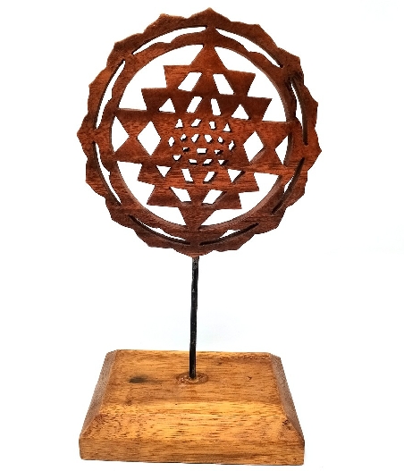 Shreeyantra con base de madera
