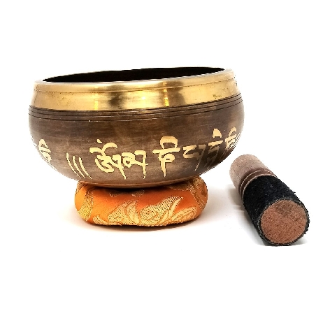 Cuenco torneado 13 cms "Om" 400-500 grs Cuenco torneado 13 cms "Om" 400-500 grs