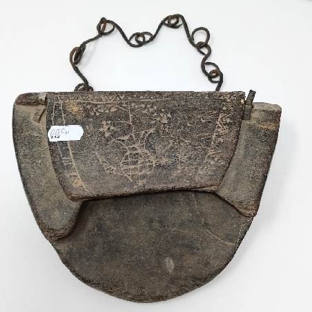 Azada antigua Tharu II