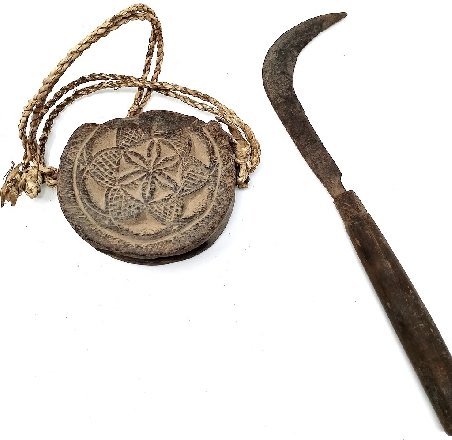 Azada antigua Tharu IV