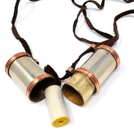 Butti cilíndrico plateado