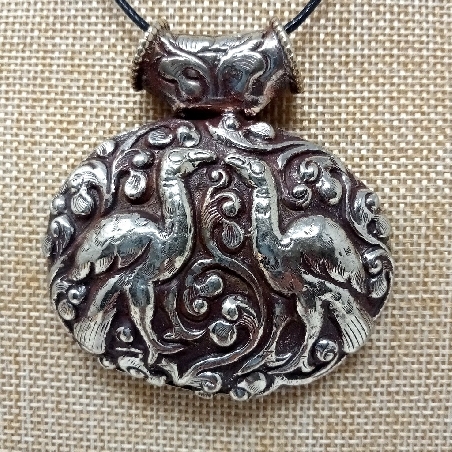 medallón tibetano colgmet250