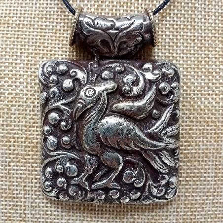 medallón tibetano colgmet249