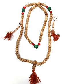 Mala hueso envejecido con piedras