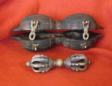 Dorje con funda madera