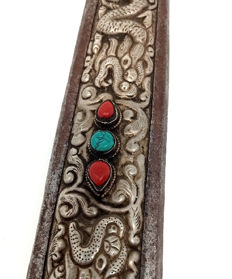 Daga tibetana antigua