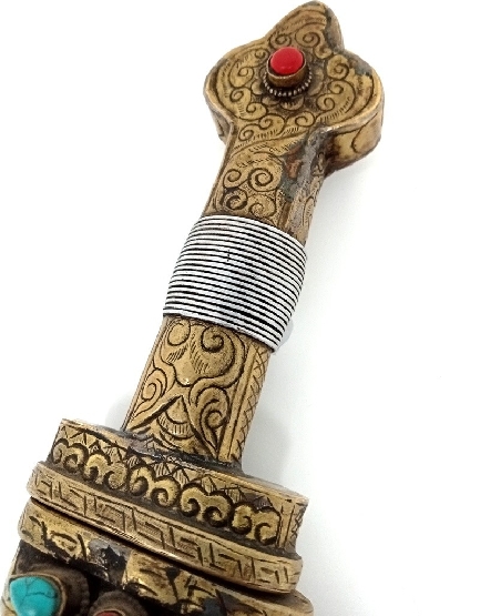 Daga tibetana antigua