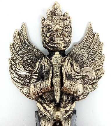 Furba de bronce y acero 24 cms.