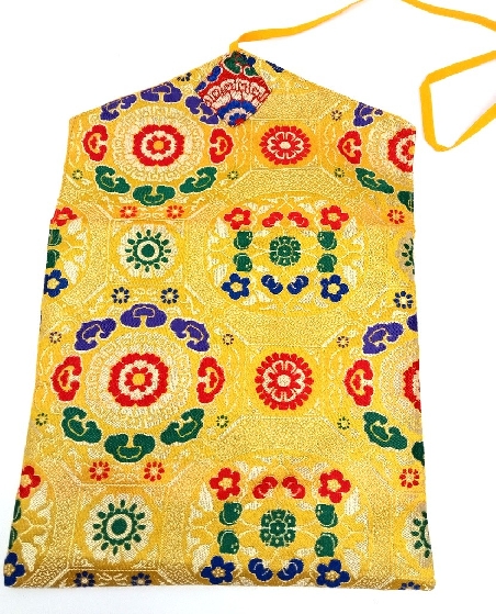 Guarda sutras seda amarillo