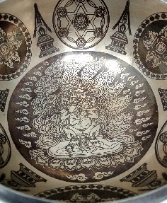 Cuenco símbolos láser 11 cms. 2