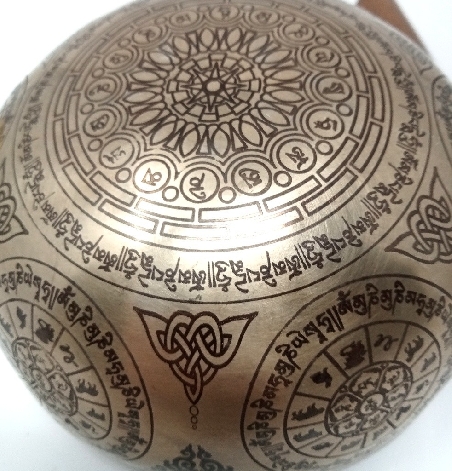 Cuenco símbolos láser 12 cms.
