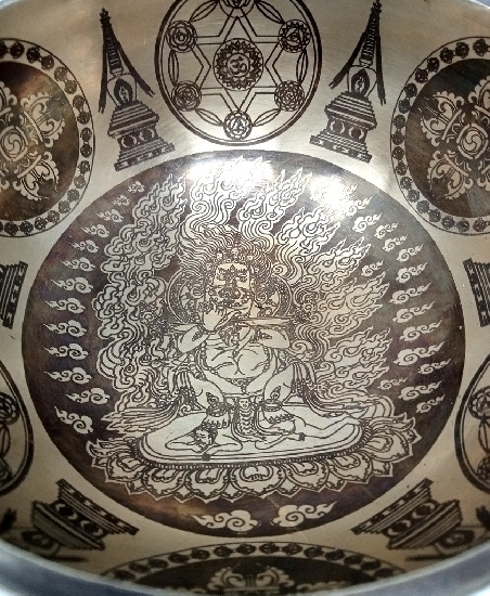 Cuenco símbolos láser 12 cms.