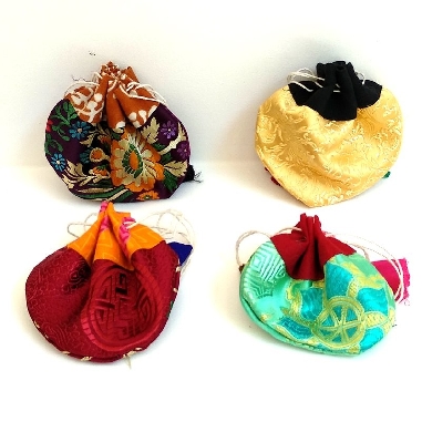 bolsa-bisuteria-pequena-seda-pack-5