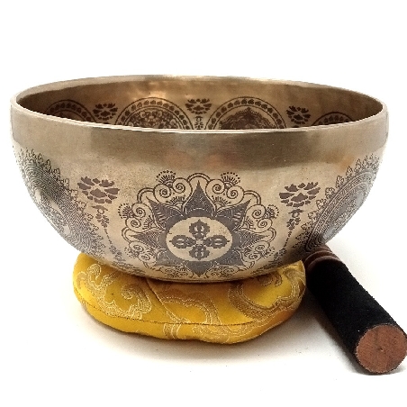 Cuenco Símbolos Láser 13-14 cms. 500-600 grs.