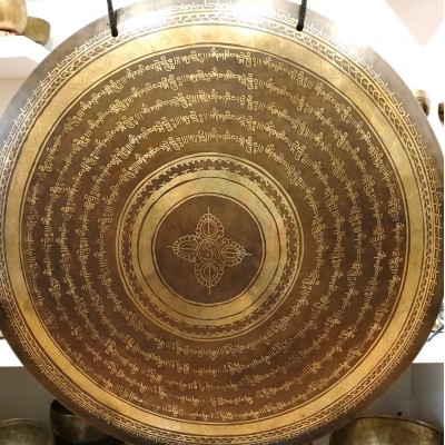 Gong nepalí 55 cms. "Doble dorje-Om mane"