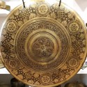 Gong nepalí 53 cms.- "Flor de loto con Om mane" + funda