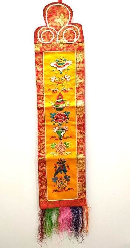 Bordado "Signos auspiciosos" 75 cms.