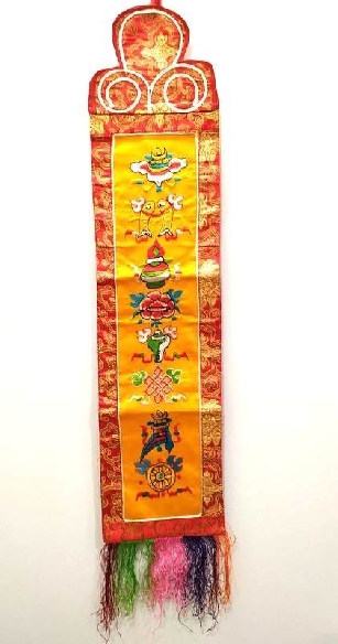 Bordado "Signos auspiciosos" 75 cms.