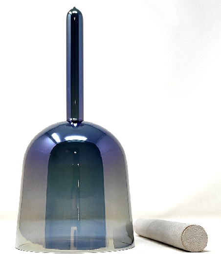 Cuenco cósmico con titanio y asa 13 cms.