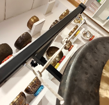 Soporte de Gong forma T- 80 cms.