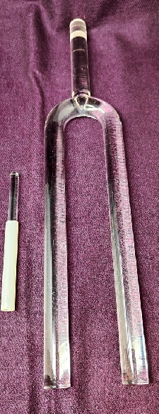 Diapasón de cristal de cuarzo 50 x 3 cms.