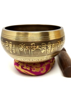 Cuenco torneado 13,5 cms. Grabado calidad