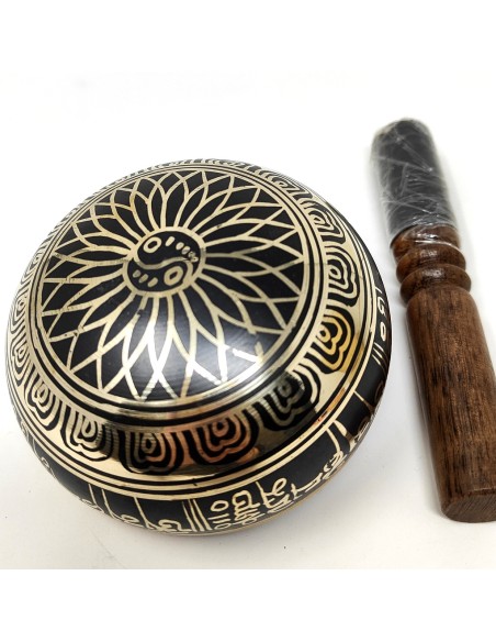 Cuenco torneado 9 cms. negro y dorado