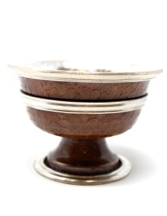 Cuenco ofrendas color latón envejecido  y plata 10 x 7 cm 2