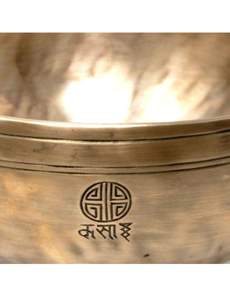 Cuenco Full Moon grabado con "Ganesh". 24 cm. 1,650 Kg.