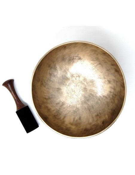 Cuenco Full Moon grabado con "Chenrezig". 28 cm. 2,175 Kg.