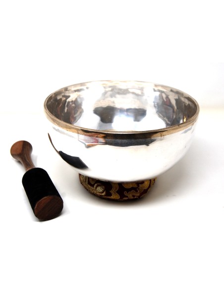 Cuenco plateado 1691 gr- 25 cm. Mandala.