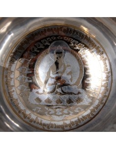 Cuenco plateado "Shakyamuni". 920 gr. 16,5 cm. 2