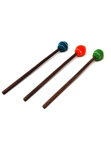 Maza larga de lana 3 x 27 cms.