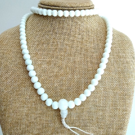 Mala de cristal blanco