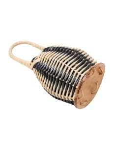 Maraca de ratán.
