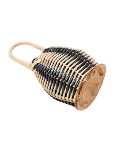 Maraca de ratán.