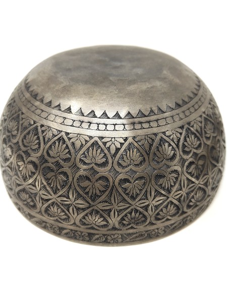 Cuenco Jhumka grabado especial. 19 cm 1.131 gr.