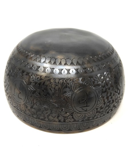Cuenco Jhumka grabado especial. 17 cm 815 gr.
